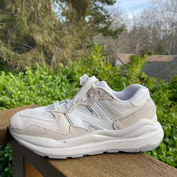 NEW BALANCE 57/40 - Picture 1 of 16